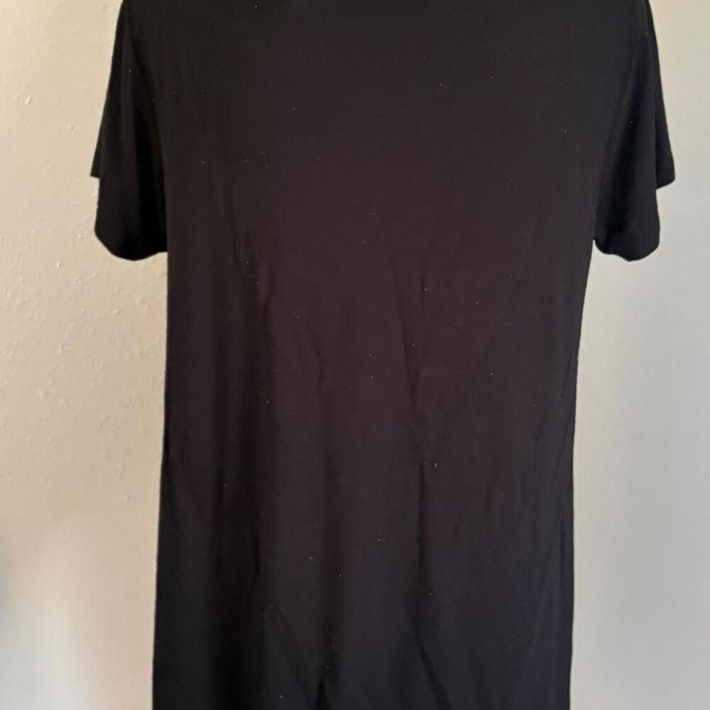 Hot-topic Women's Black T-shirt - Picture 2 of 6